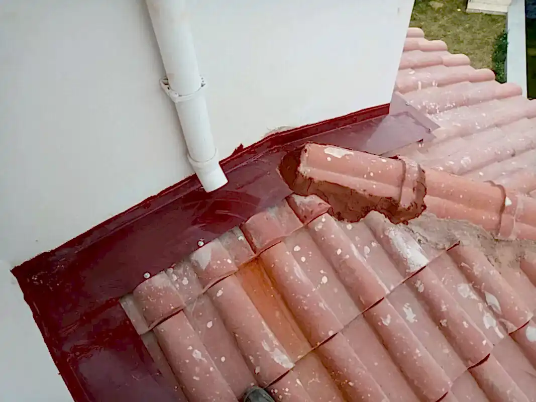 Kiremit üstü duvar dibi sac değişimi pergole su gideri ve omurga kısmı