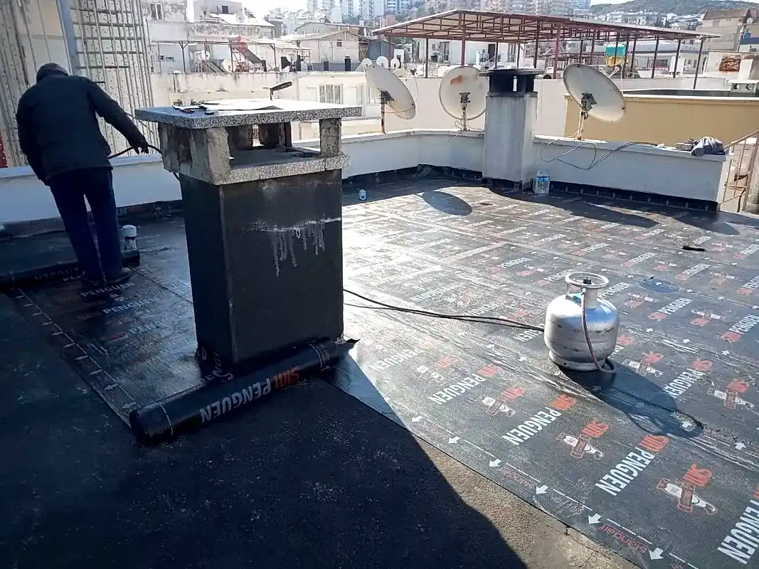 pürmüz ateşi ile membran yapıştırma işlemi