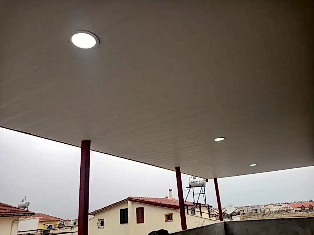 ters tavan aydınlatma ledlerinin takılması